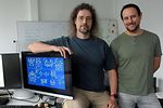 32245197-marc-schroetel-und-ben-buckton-im-buero-von-sanid-2yhqQHgFLXfe